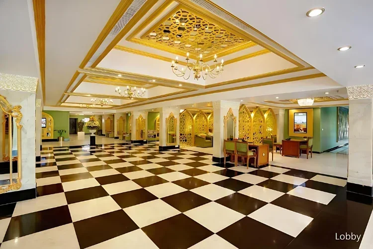 Hotel Clarks Shiraz Agra near Taj Mahal | Agra Hotel Property Hotel Clarks Shiraz Agra near Taj Mahal – Hotel Exterior View in Agra