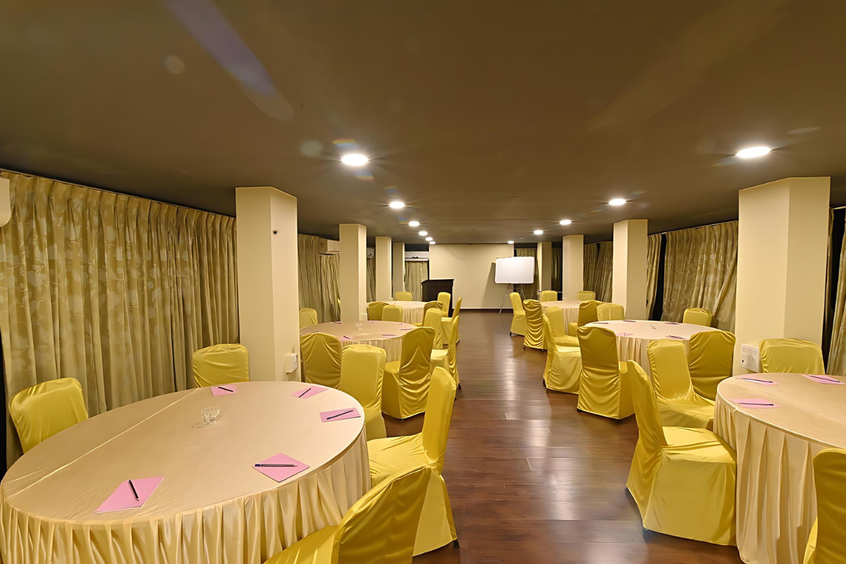 Hotel Sadanand Regency — 3-star hotel in Hinjawadi IT corridor Pune
